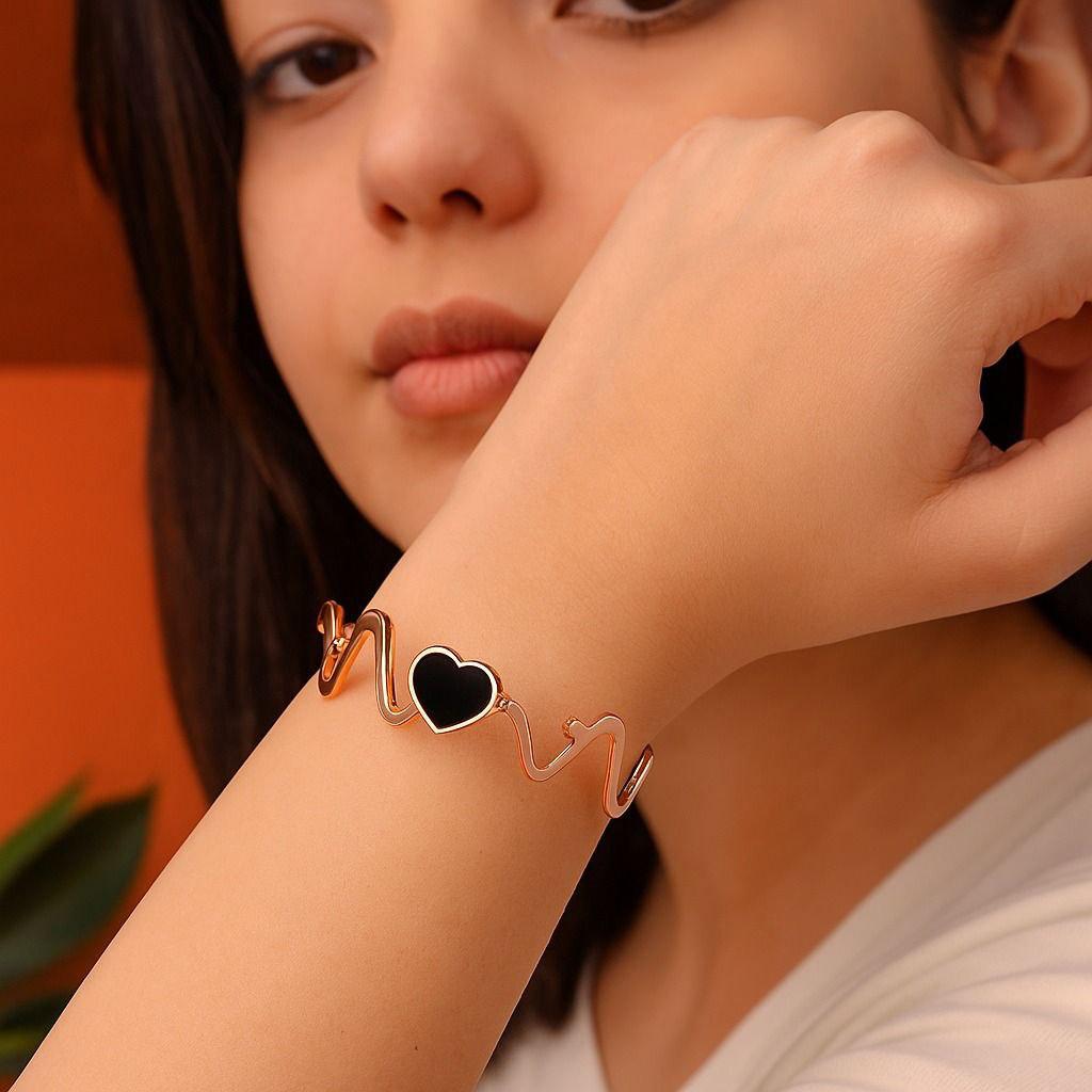 Rose Gold Plated Heart Shape Daily Wear Bracelet – B-8